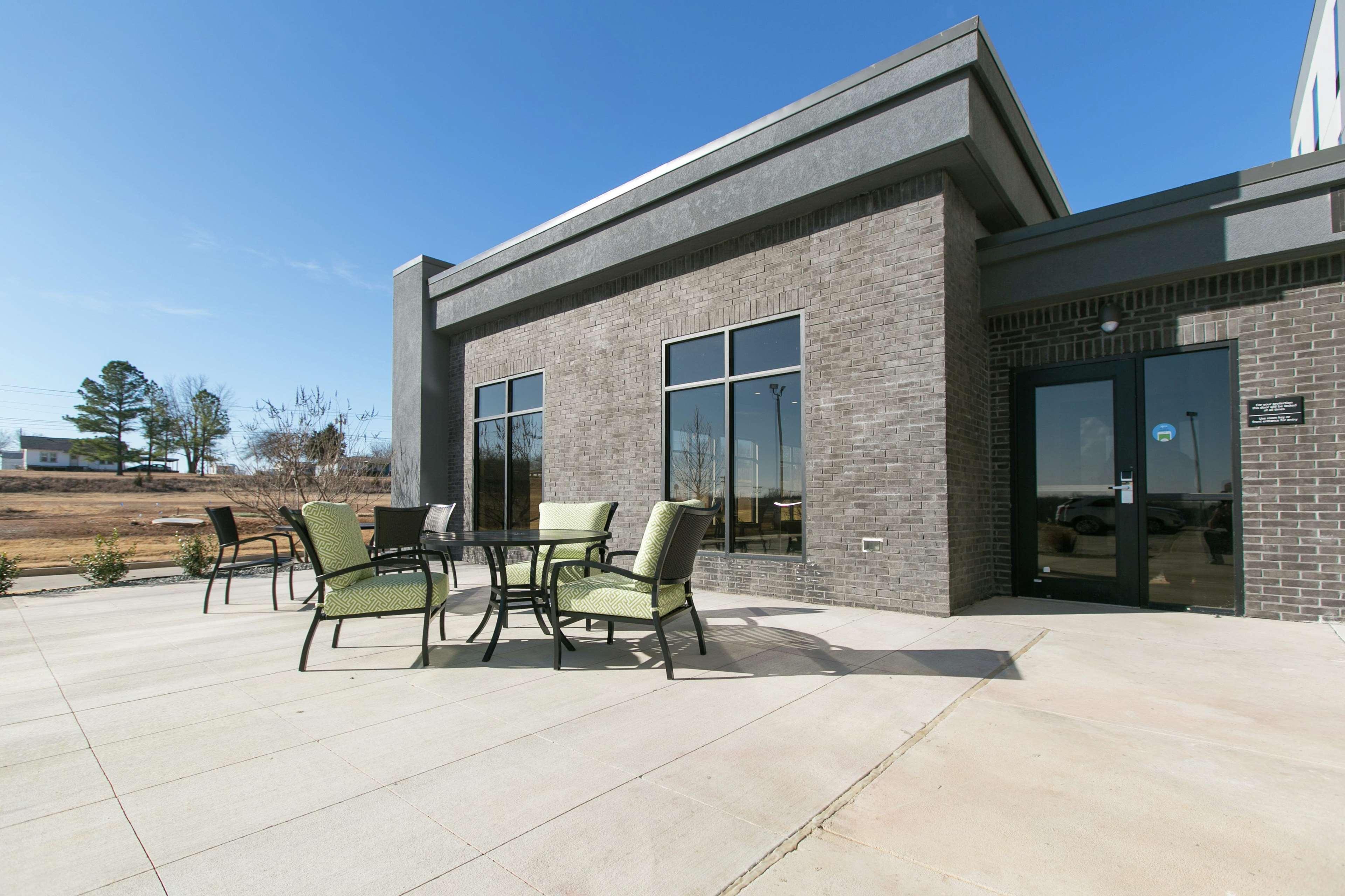 Hampton Inn & Suites Stroud Екстер'єр фото