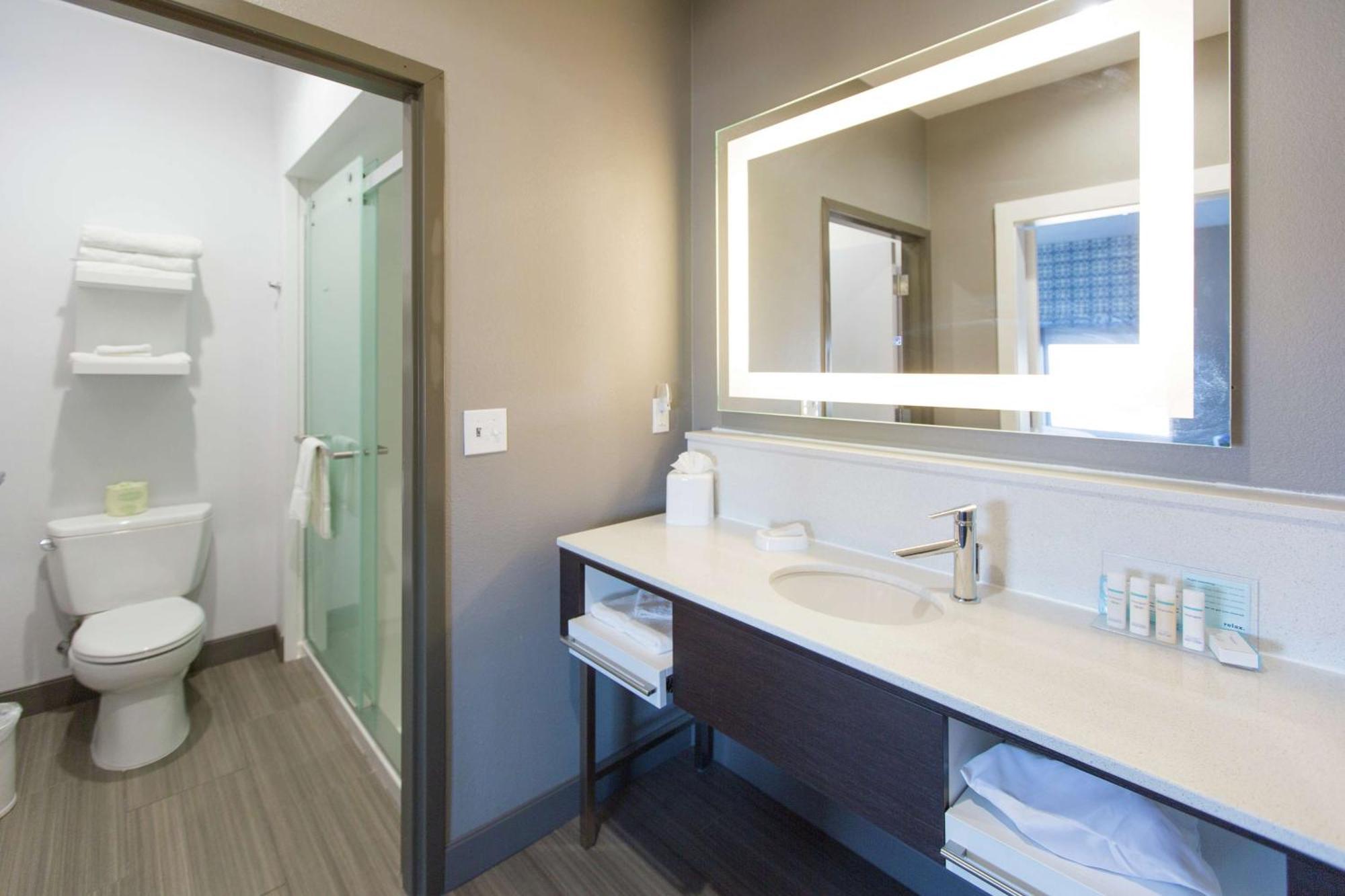 Hampton Inn & Suites Stroud Екстер'єр фото
