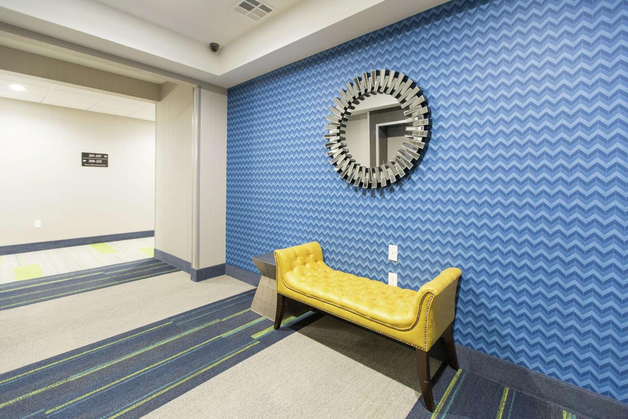 Hampton Inn & Suites Stroud Екстер'єр фото